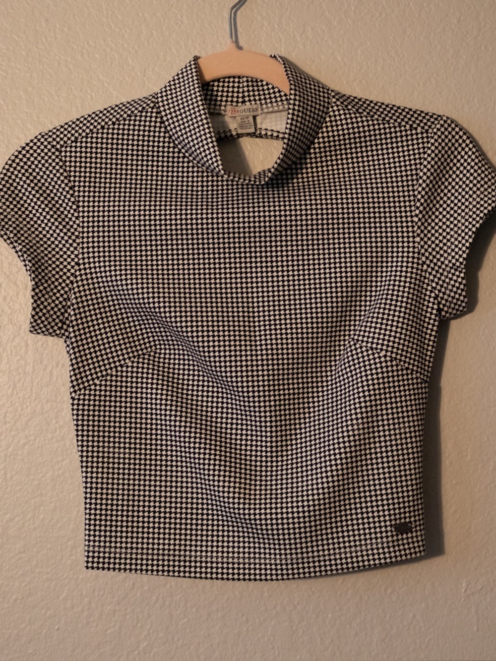 Guess Black & White Houndstooth Mock Neck Crop Top